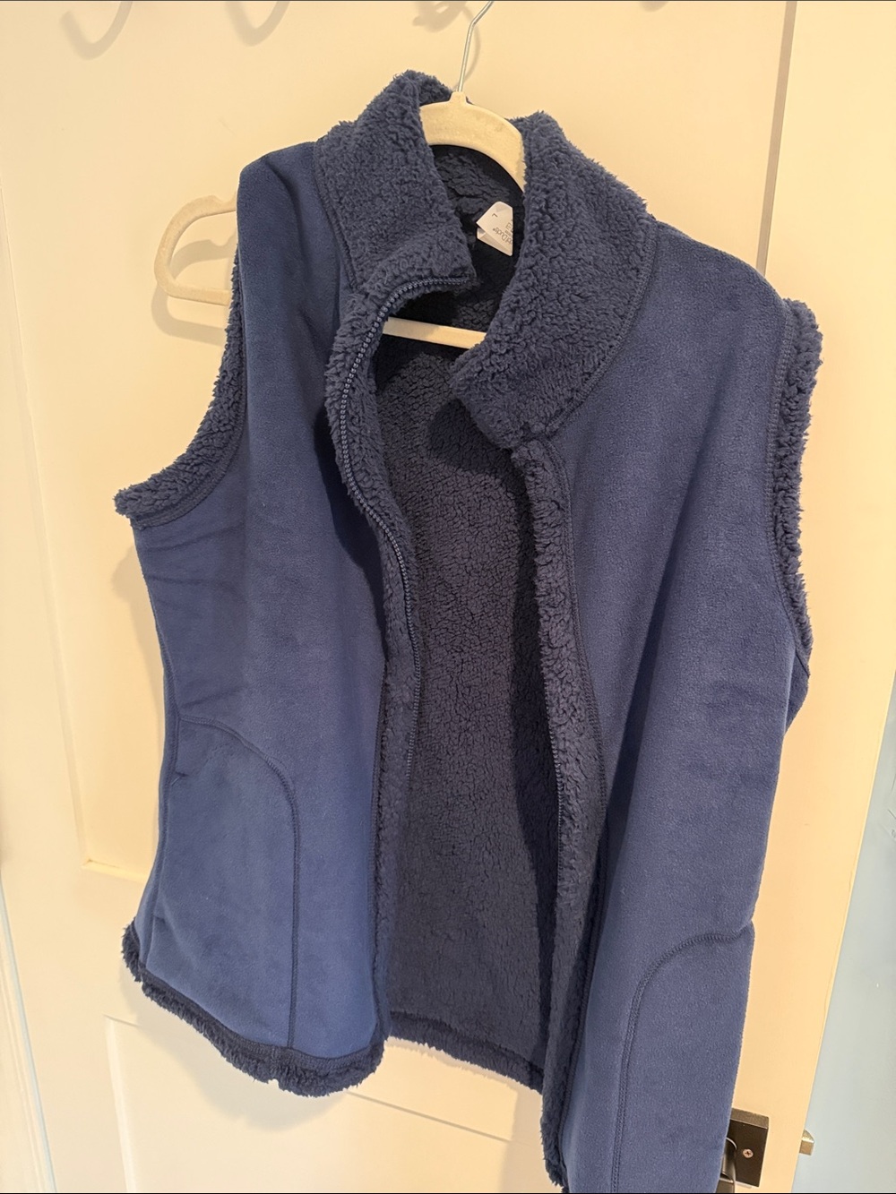 Cuddl Duds Reversible Navy Sherpa Fleece Vest
